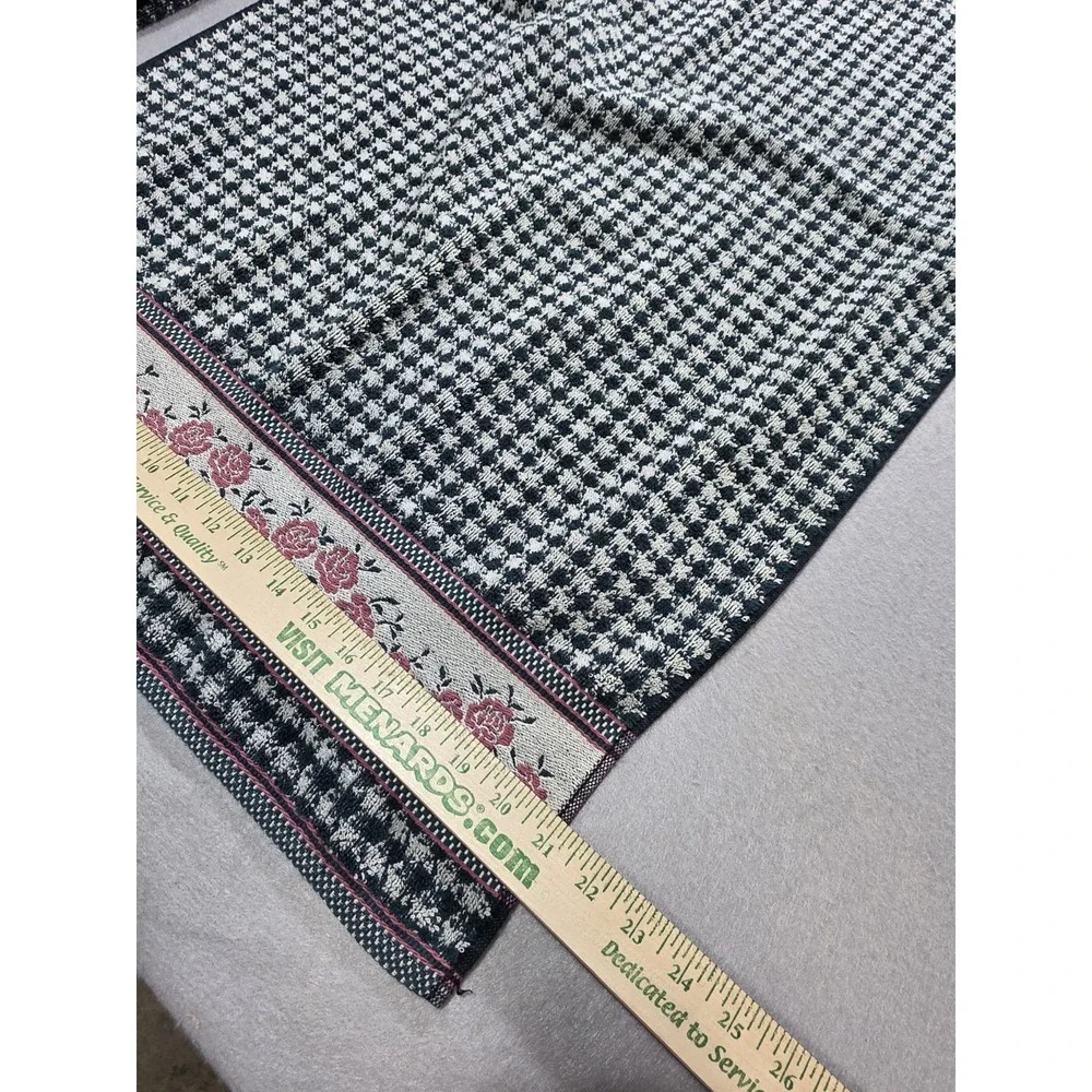 4 Vintage Priority by Santens Full Size Bath Towel Black White Houndstooth Pink